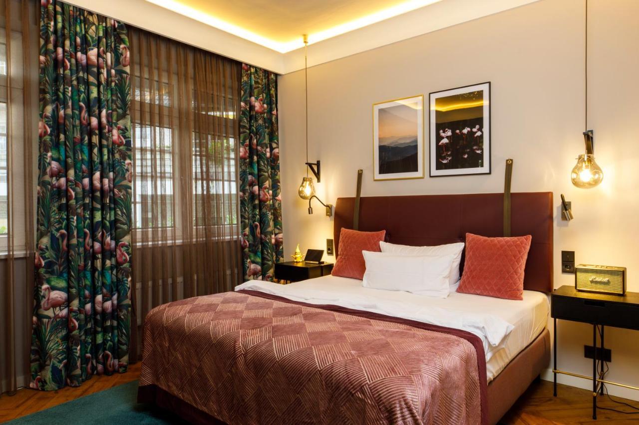 Boutique Hotel Poppenbuetteler Hof Hamburg Exterior photo