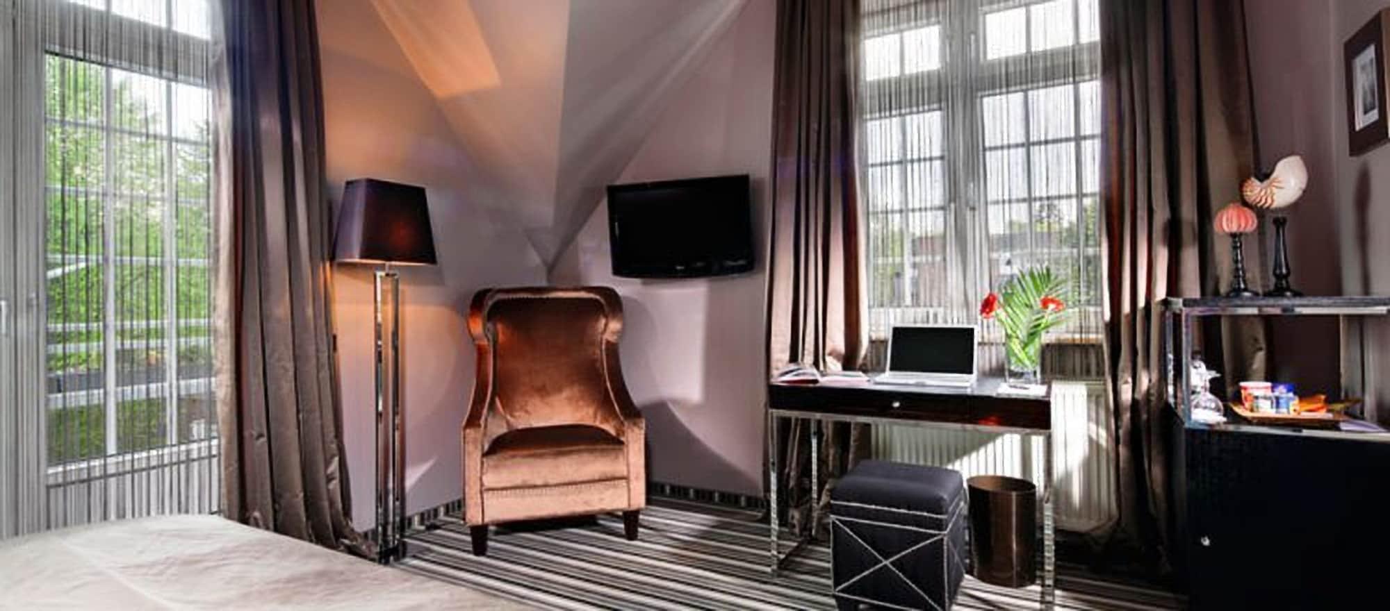 Boutique Hotel Poppenbuetteler Hof Hamburg Exterior photo