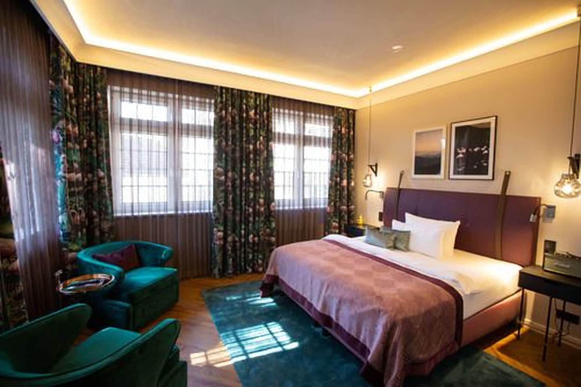 Boutique Hotel Poppenbuetteler Hof Hamburg Exterior photo